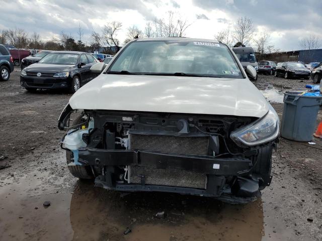 Photo 4 VIN: 3KPC24A38KE064935 - HYUNDAI ACCENT SE 