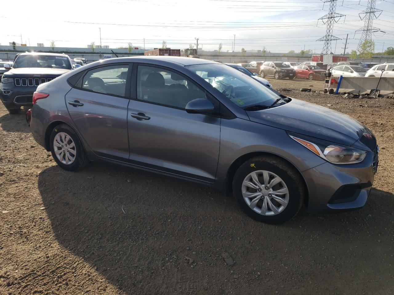 Photo 3 VIN: 3KPC24A38KE069004 - HYUNDAI ACCENT 