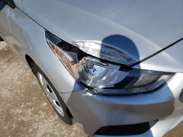 Photo 8 VIN: 3KPC24A38KE085011 - HYUNDAI ACCENT SE 