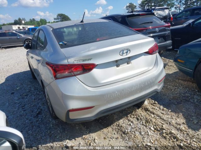 Photo 2 VIN: 3KPC24A39JE011546 - HYUNDAI ACCENT 