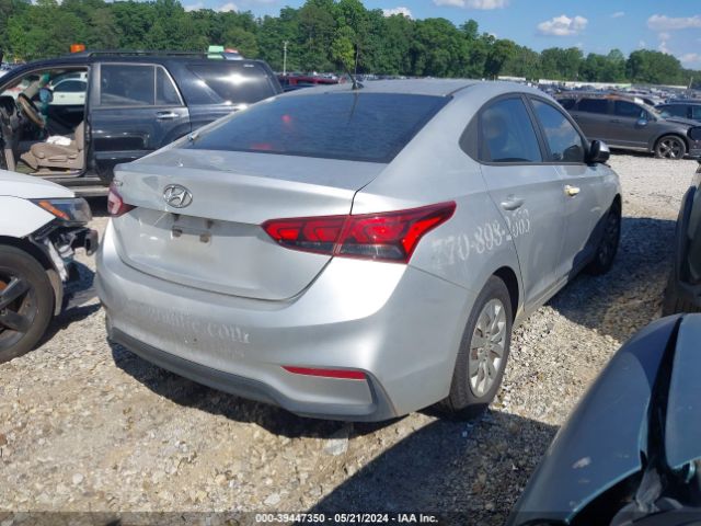 Photo 3 VIN: 3KPC24A39JE011546 - HYUNDAI ACCENT 