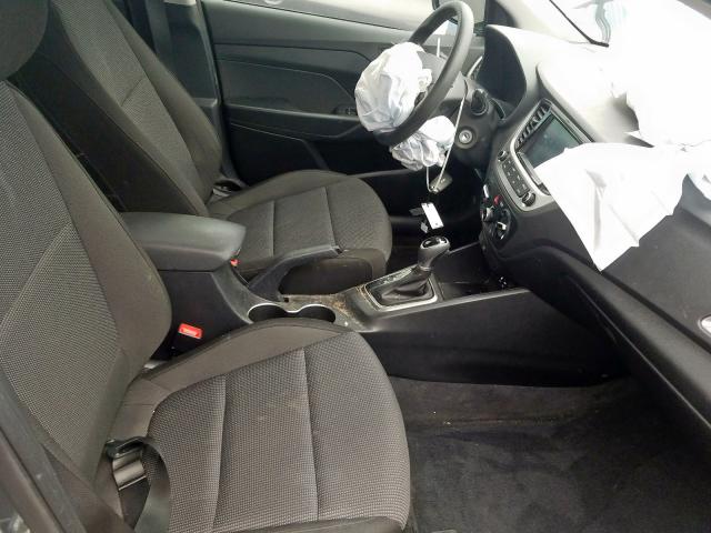 Photo 4 VIN: 3KPC24A39JE012003 - HYUNDAI ACCENT SE 