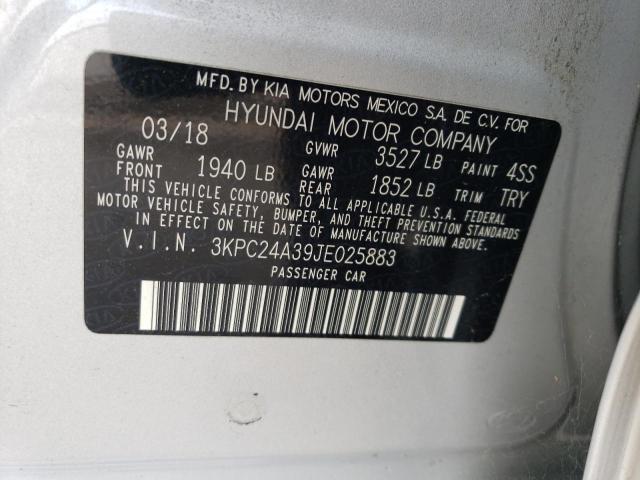 Photo 11 VIN: 3KPC24A39JE025883 - HYUNDAI ACCENT 