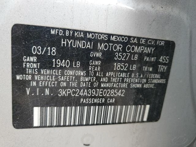 Photo 12 VIN: 3KPC24A39JE028542 - HYUNDAI ACCENT SE 