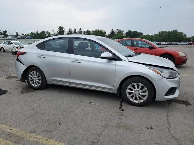 Photo 3 VIN: 3KPC24A39JE028542 - HYUNDAI ACCENT SE 