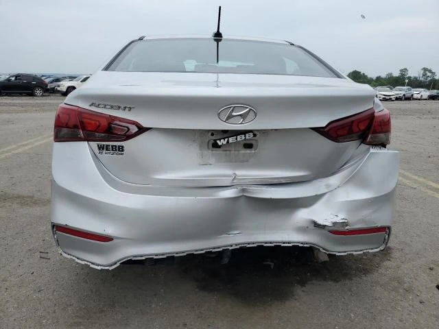 Photo 5 VIN: 3KPC24A39JE028542 - HYUNDAI ACCENT SE 