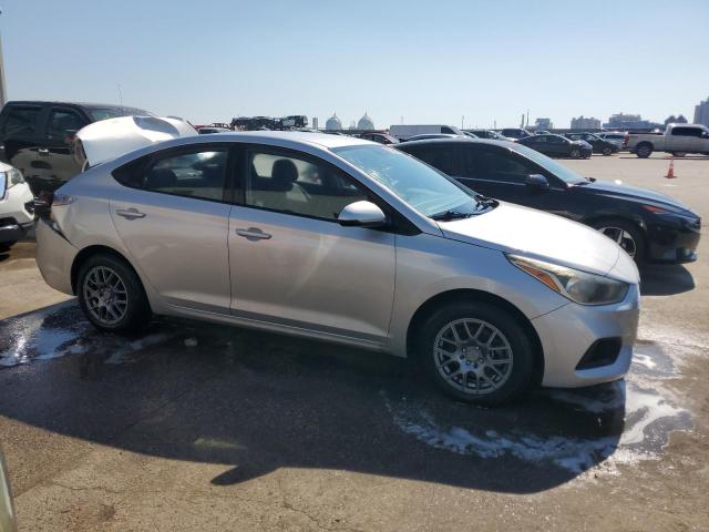 Photo 3 VIN: 3KPC24A39KE050705 - HYUNDAI ACCENT SE 