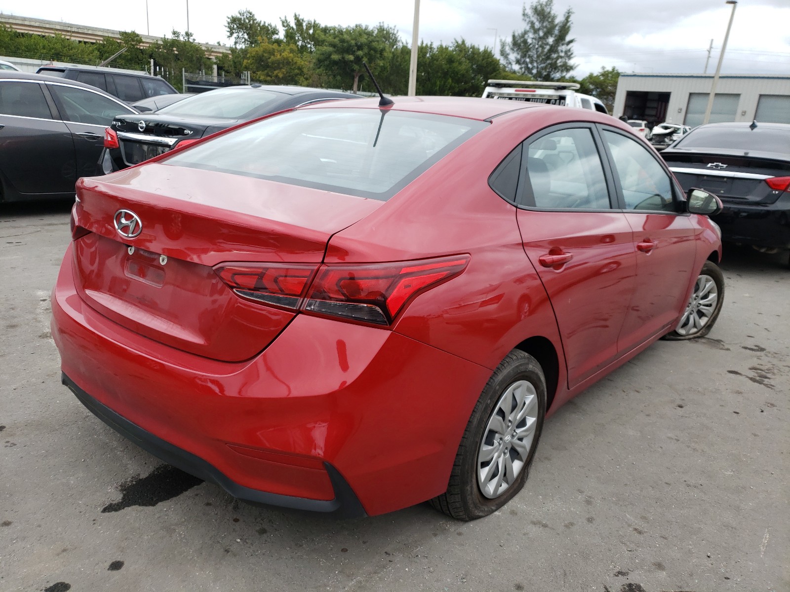 Photo 3 VIN: 3KPC24A39KE051546 - HYUNDAI ACCENT SE 