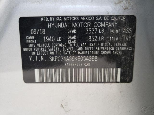 Photo 9 VIN: 3KPC24A39KE054298 - HYUNDAI ACCENT SE 