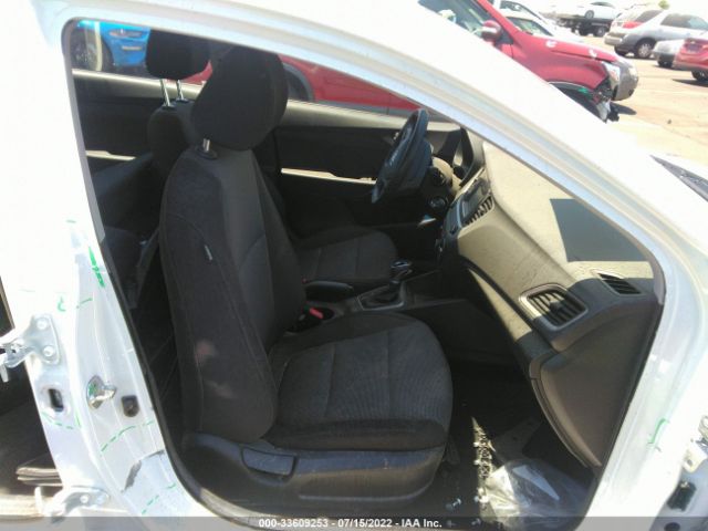 Photo 4 VIN: 3KPC24A39KE058061 - HYUNDAI ACCENT 