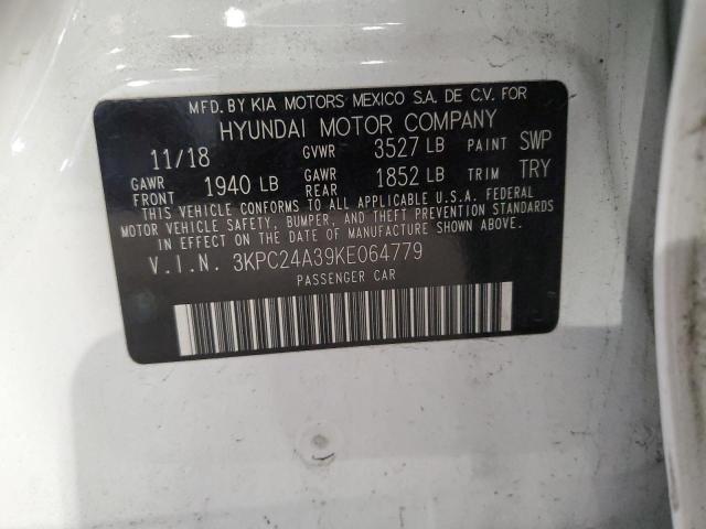 Photo 11 VIN: 3KPC24A39KE064779 - HYUNDAI ACCENT SE 