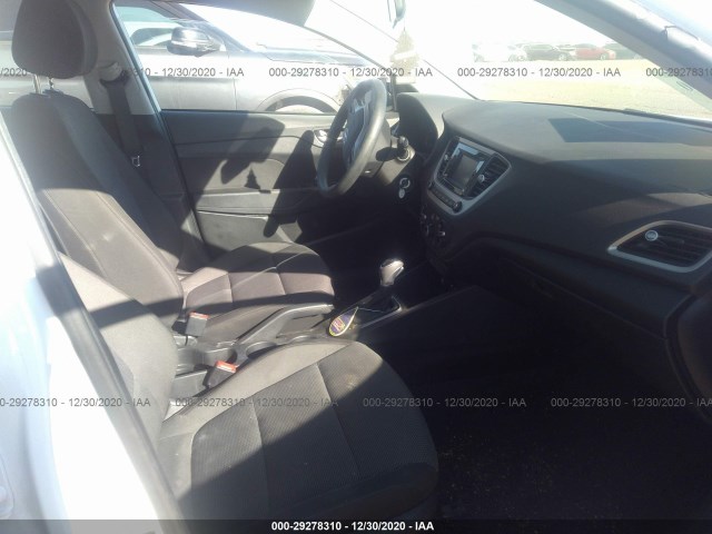 Photo 4 VIN: 3KPC24A39KE069125 - HYUNDAI ACCENT 