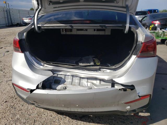 Photo 8 VIN: 3KPC24A39KE074289 - HYUNDAI ACCENT SE 