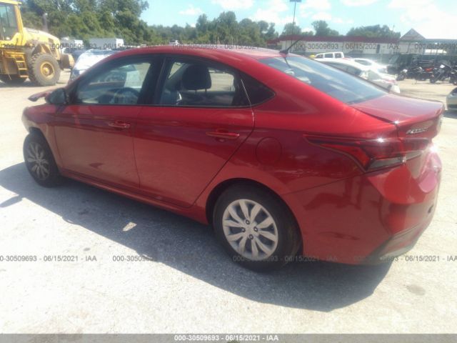 Photo 2 VIN: 3KPC24A3XJE007828 - HYUNDAI ACCENT 