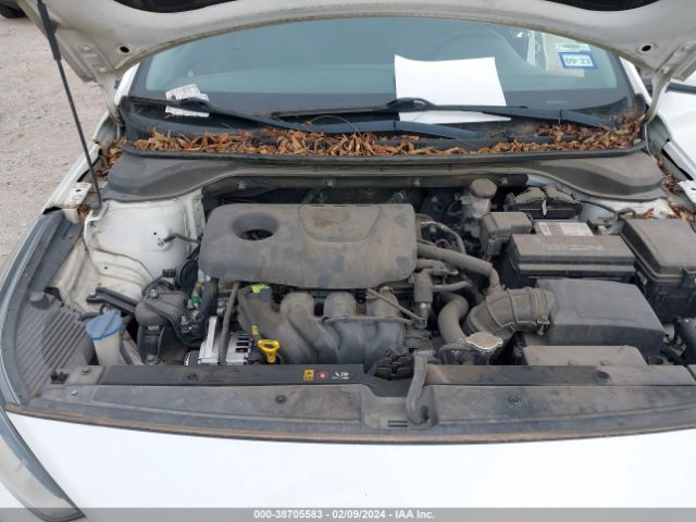 Photo 9 VIN: 3KPC24A3XJE012348 - HYUNDAI ACCENT 