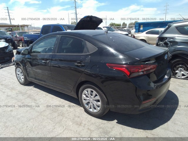 Photo 2 VIN: 3KPC24A3XJE012690 - HYUNDAI ACCENT 