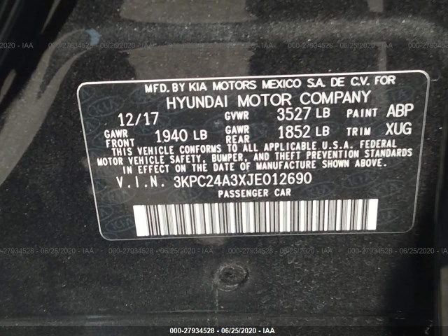 Photo 8 VIN: 3KPC24A3XJE012690 - HYUNDAI ACCENT 