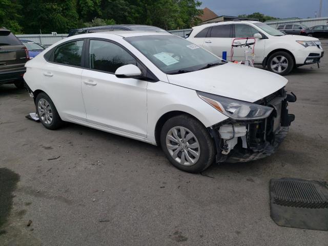 Photo 3 VIN: 3KPC24A3XJE020529 - HYUNDAI ACCENT SE 