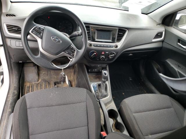 Photo 7 VIN: 3KPC24A3XJE020529 - HYUNDAI ACCENT SE 