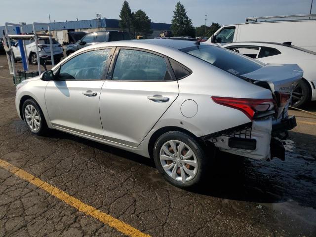 Photo 1 VIN: 3KPC24A3XJE020935 - HYUNDAI ACCENT SE 