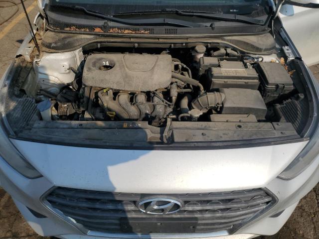 Photo 10 VIN: 3KPC24A3XJE020935 - HYUNDAI ACCENT SE 