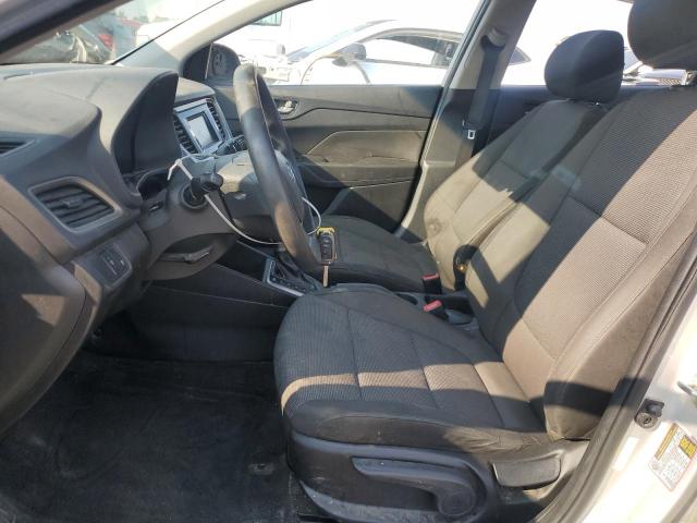 Photo 6 VIN: 3KPC24A3XJE020935 - HYUNDAI ACCENT SE 