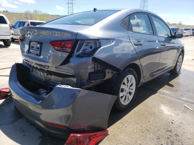 Photo 3 VIN: 3KPC24A3XJE022684 - HYUNDAI ACCENT SE 