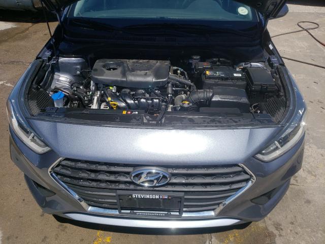 Photo 6 VIN: 3KPC24A3XJE022684 - HYUNDAI ACCENT SE 