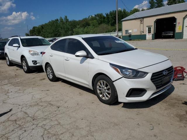 Photo 3 VIN: 3KPC24A3XJE026086 - HYUNDAI ACCENT 