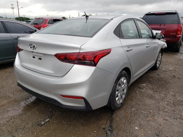 Photo 3 VIN: 3KPC24A3XJE026587 - HYUNDAI ACCENT SE 