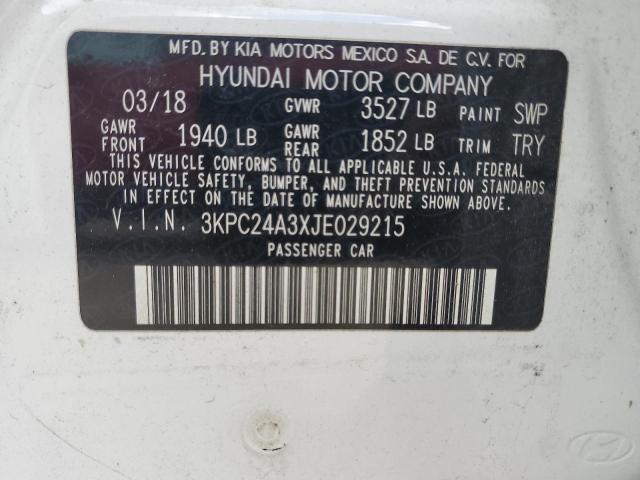 Photo 12 VIN: 3KPC24A3XJE029215 - HYUNDAI ACCENT SE 