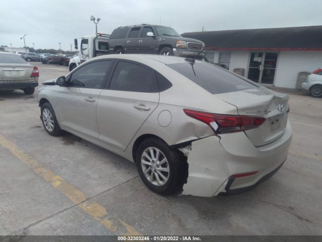 Photo 2 VIN: 3KPC24A3XJE032650 - HYUNDAI ACCENT 