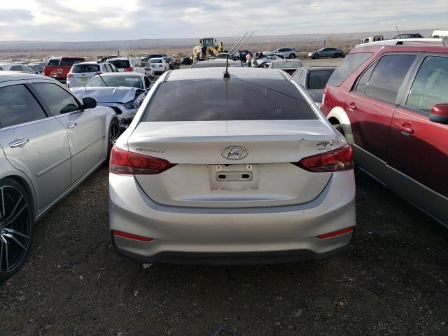 Photo 5 VIN: 3KPC24A3XKE041690 - HYUNDAI ACCENT SE 