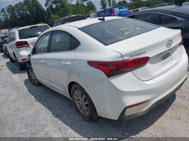 Photo 2 VIN: 3KPC24A3XKE055623 - HYUNDAI ACCENT 