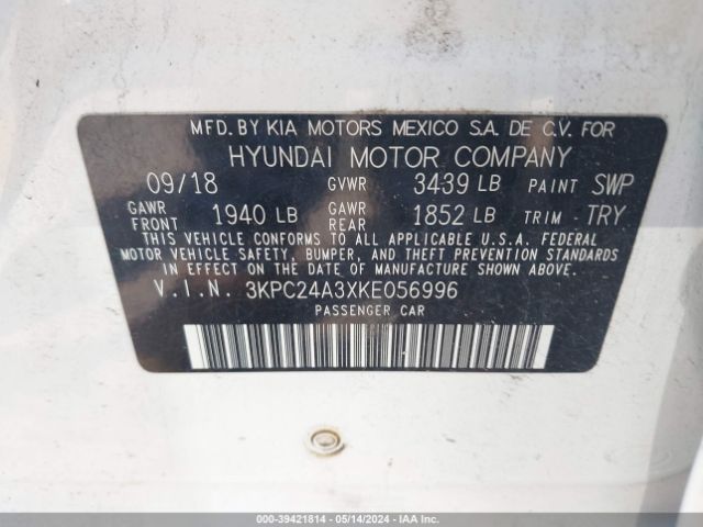 Photo 8 VIN: 3KPC24A3XKE056996 - HYUNDAI ACCENT 