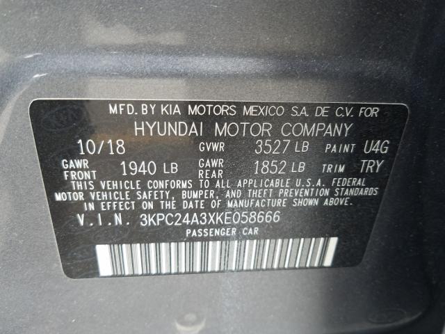 Photo 9 VIN: 3KPC24A3XKE058666 - HYUNDAI ACCENT SE 