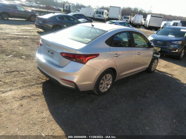 Photo 3 VIN: 3KPC24A3XKE064211 - HYUNDAI ACCENT 