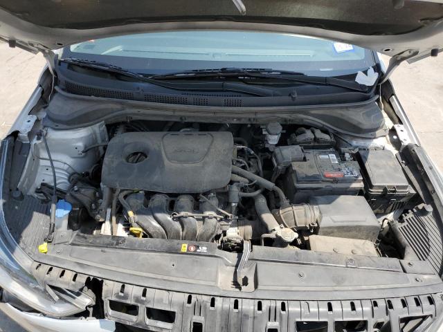 Photo 10 VIN: 3KPC24A3XKE076004 - HYUNDAI ACCENT SE 