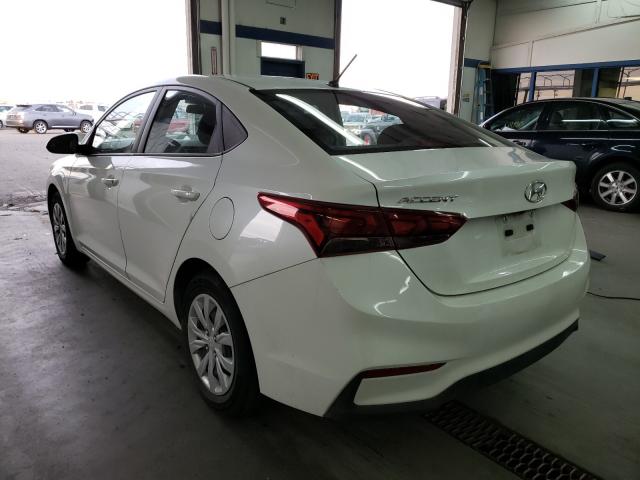 Photo 2 VIN: 3KPC24A3XKE079386 - HYUNDAI ACCENT SE 