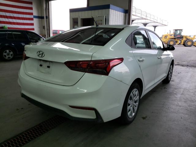 Photo 3 VIN: 3KPC24A3XKE079386 - HYUNDAI ACCENT SE 