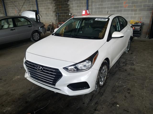 Photo 1 VIN: 3KPC24A3XKE086452 - HYUNDAI ACCENT SE 