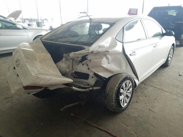 Photo 3 VIN: 3KPC24A3XKE086452 - HYUNDAI ACCENT SE 