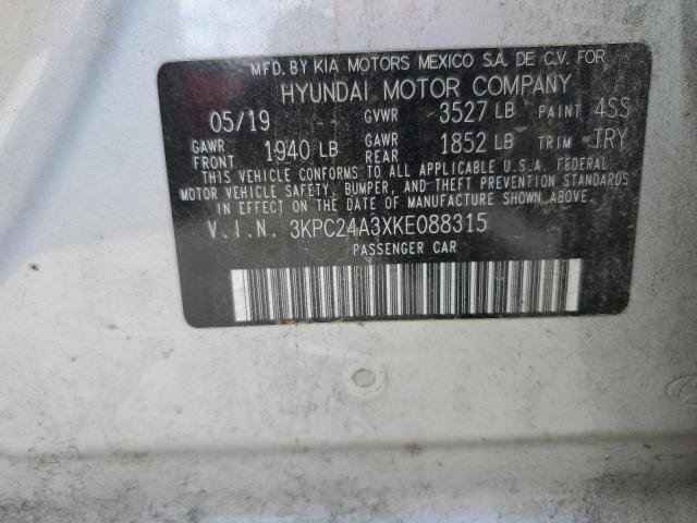 Photo 9 VIN: 3KPC24A3XKE088315 - HYUNDAI ACCENT SE 