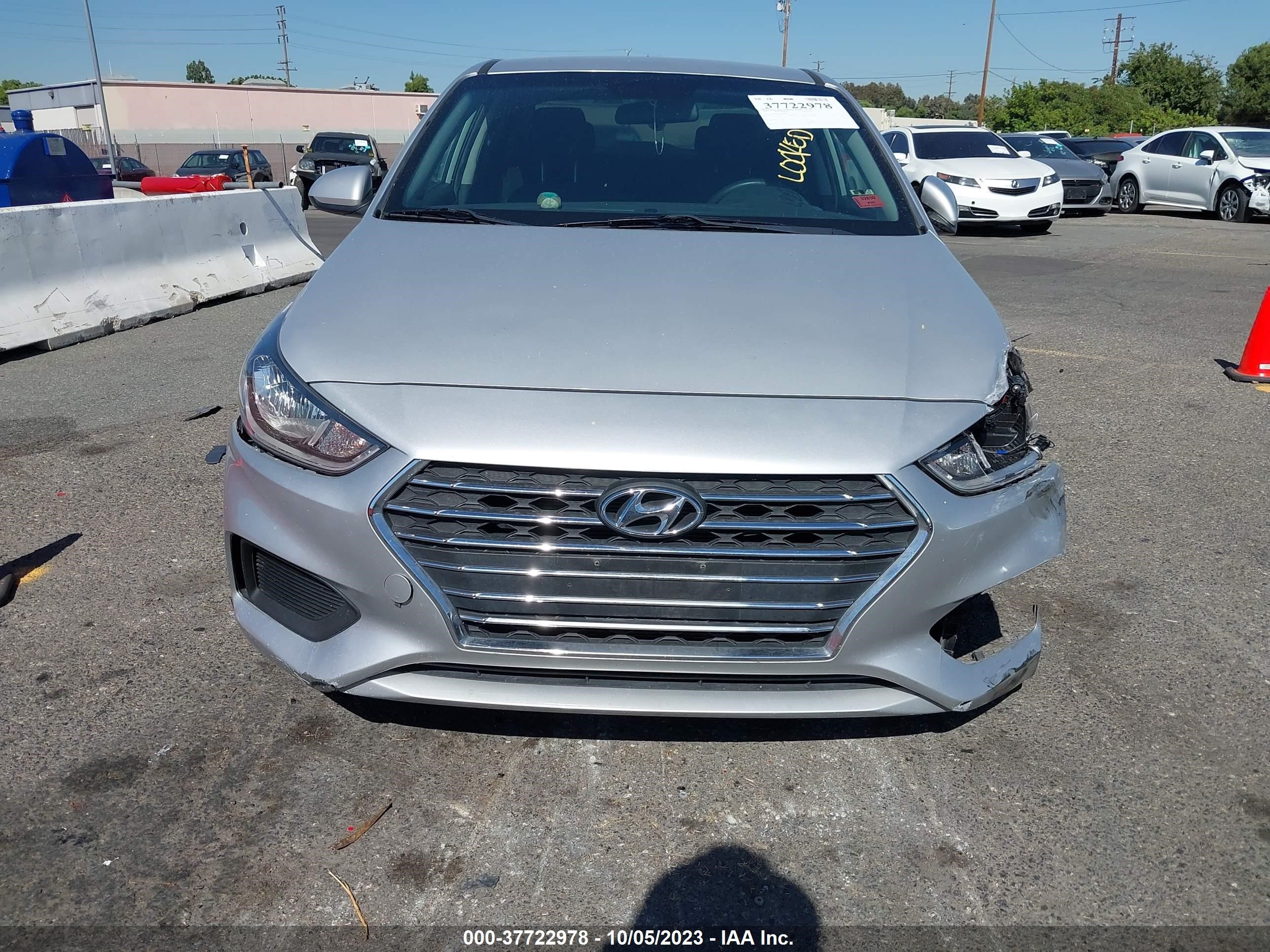 Photo 10 VIN: 3KPC24A60LE099058 - HYUNDAI ACCENT 