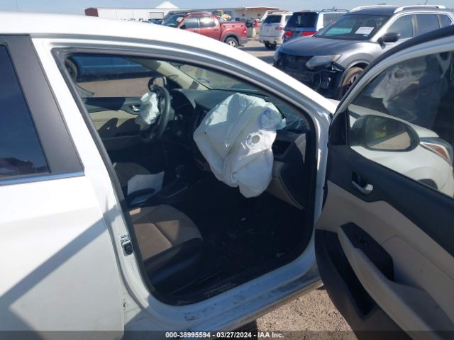 Photo 4 VIN: 3KPC24A60ME134702 - HYUNDAI ACCENT 