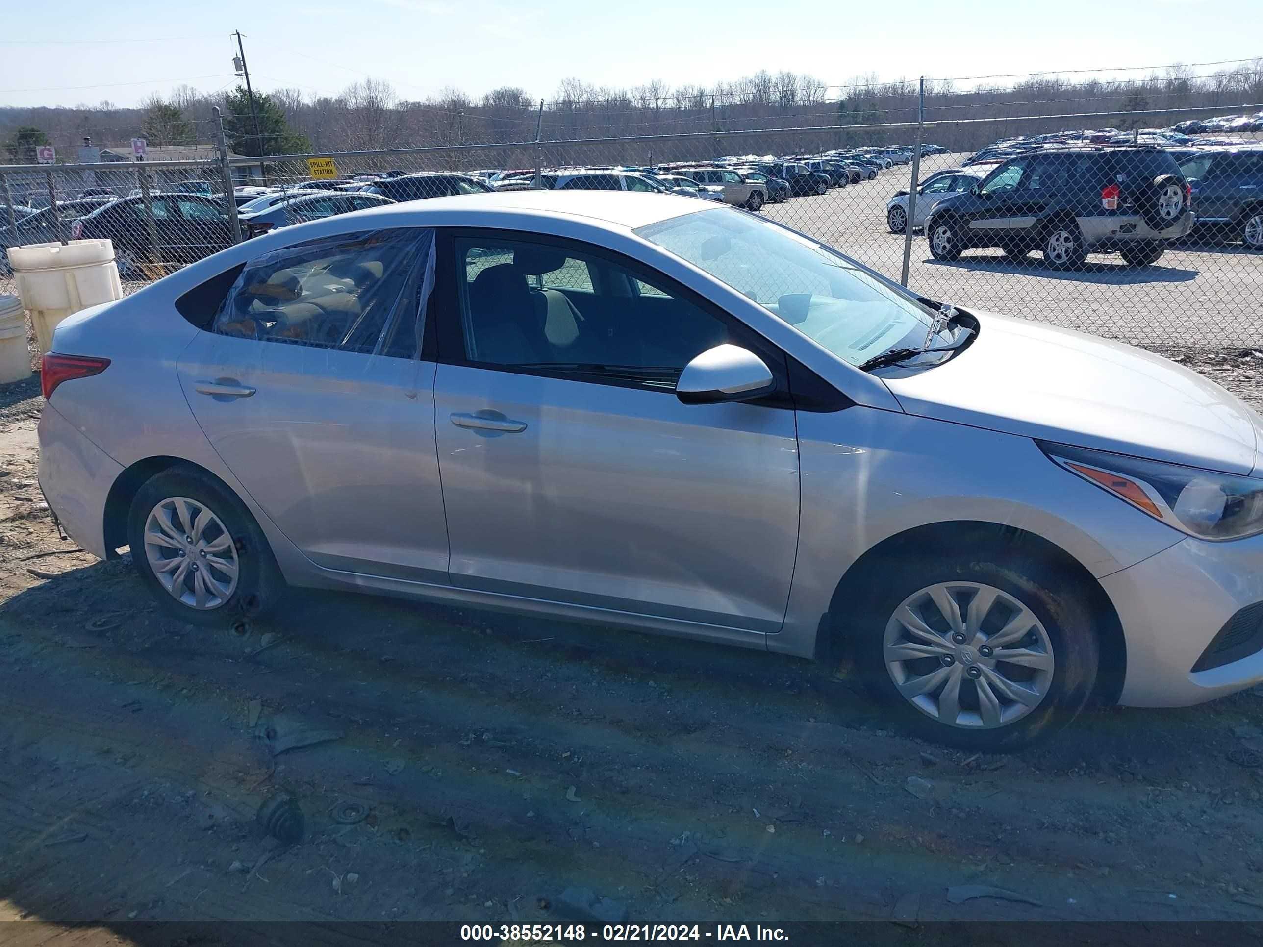 Photo 12 VIN: 3KPC24A60ME151239 - HYUNDAI ACCENT 