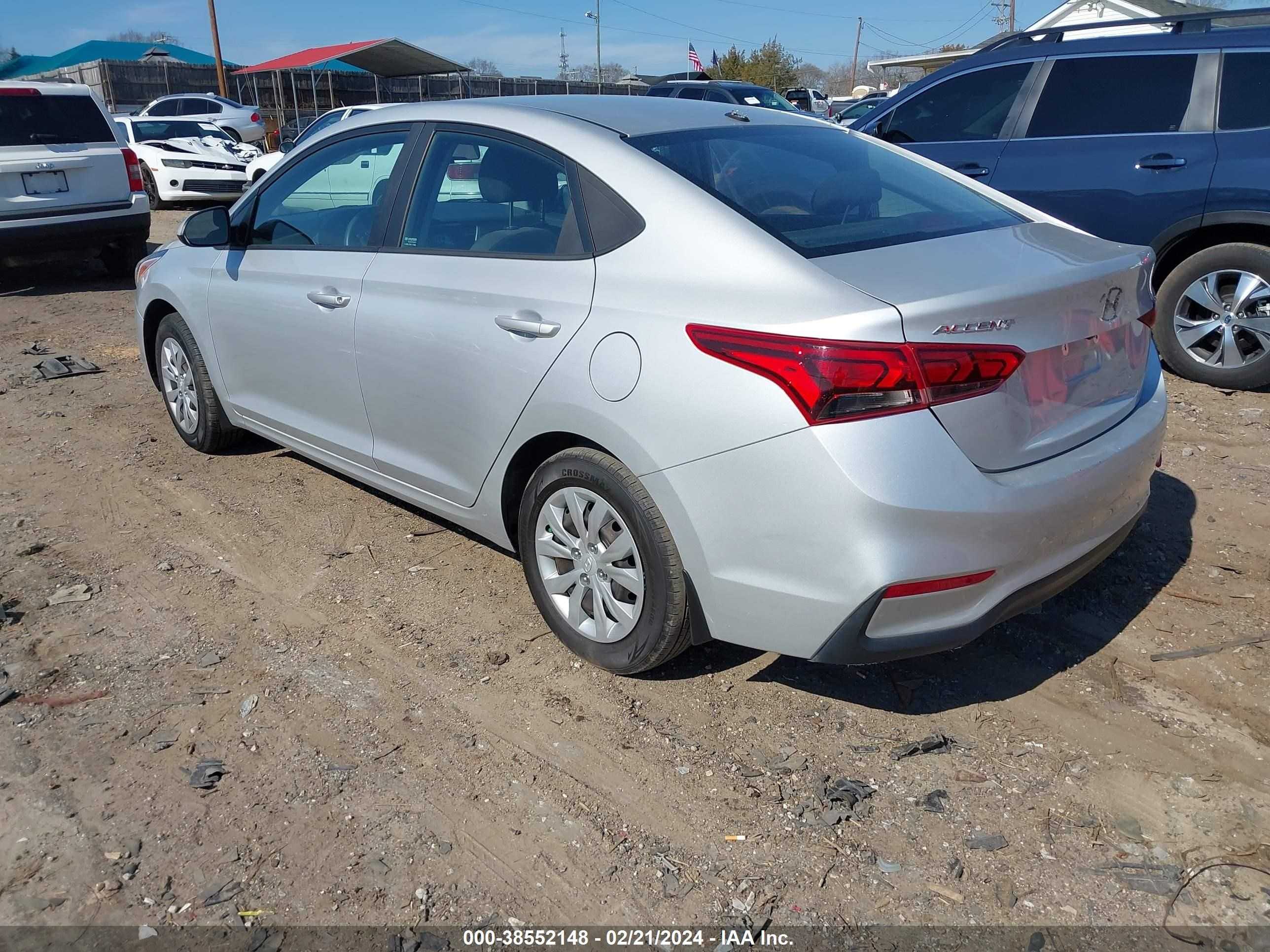 Photo 2 VIN: 3KPC24A60ME151239 - HYUNDAI ACCENT 