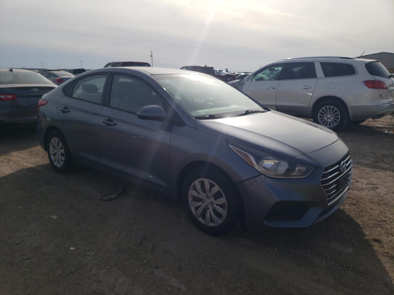 Photo 3 VIN: 3KPC24A61LE098906 - HYUNDAI ACCENT 