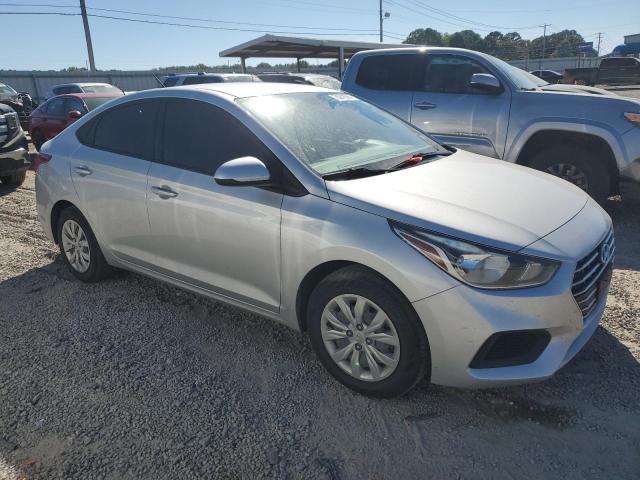 Photo 3 VIN: 3KPC24A61LE106504 - HYUNDAI ACCENT SE 