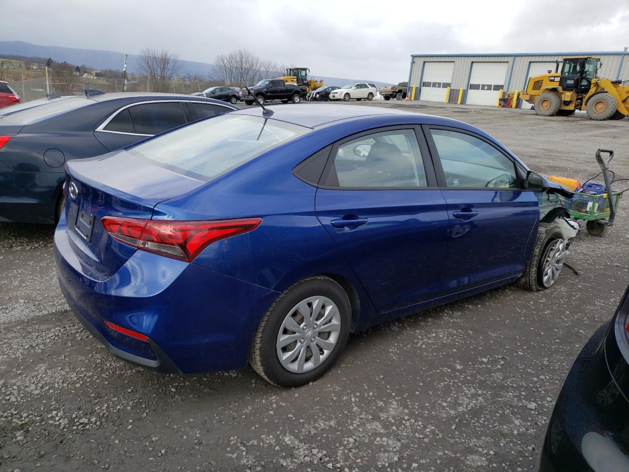 Photo 2 VIN: 3KPC24A61LE107572 - HYUNDAI ACCENT 